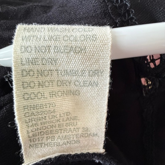 Anthropologie Forever‎ That Girl V-Neck Sequin Embellished Tank Black XL - Picture 14 of 14